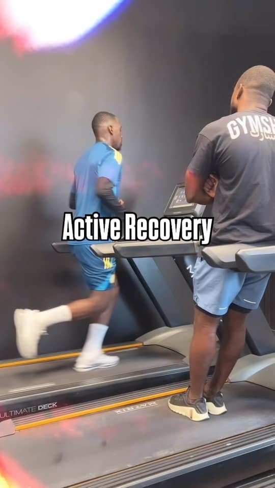 Gym session: core work, strength and active recovery